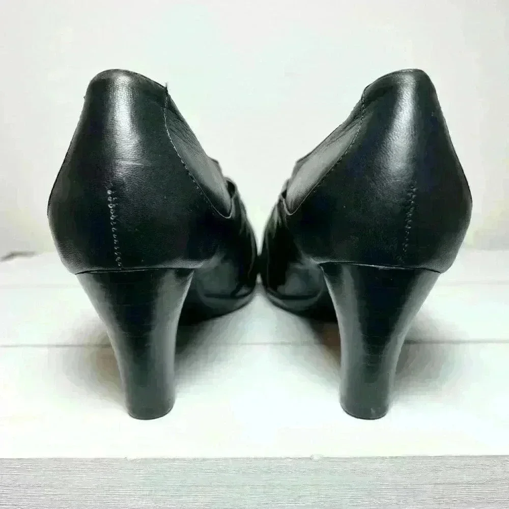Abeo Women’s Black Leather Harlow Heel Size 6 1/2